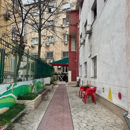 Heart - Free Parking - Fit Five *